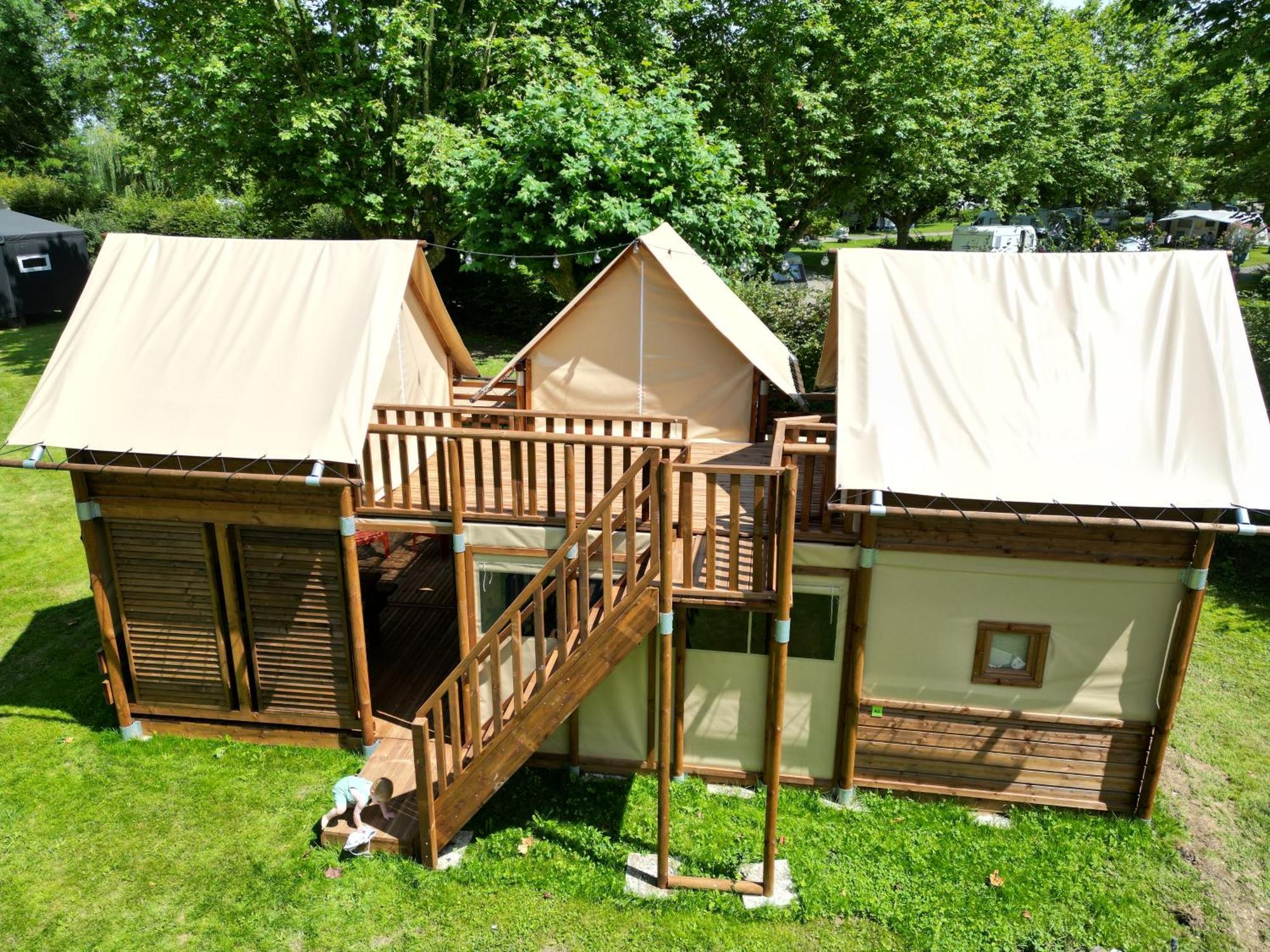 Camping De Thoissey *** المظهر الخارجي الصورة