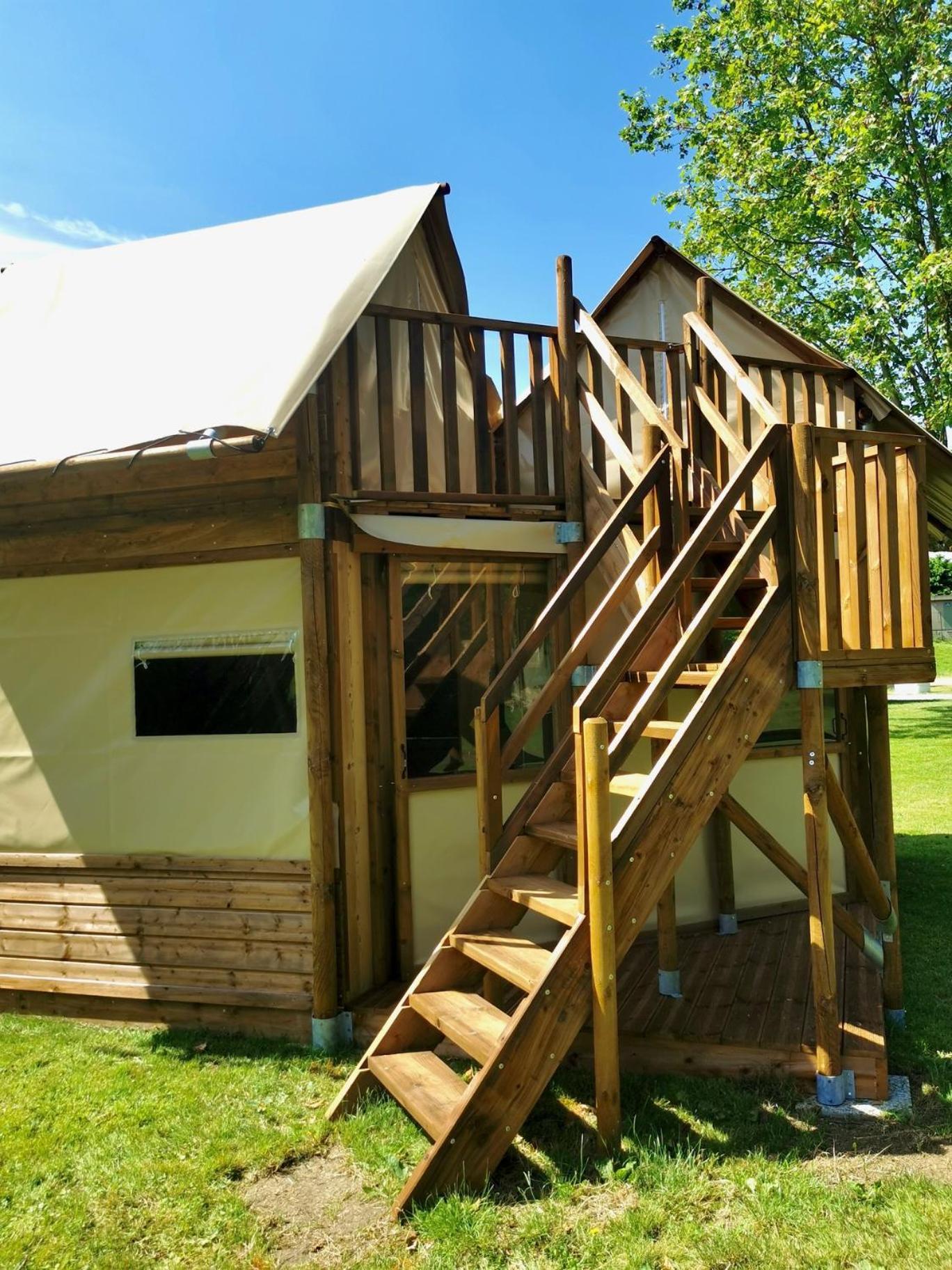 Camping De Thoissey *** المظهر الخارجي الصورة