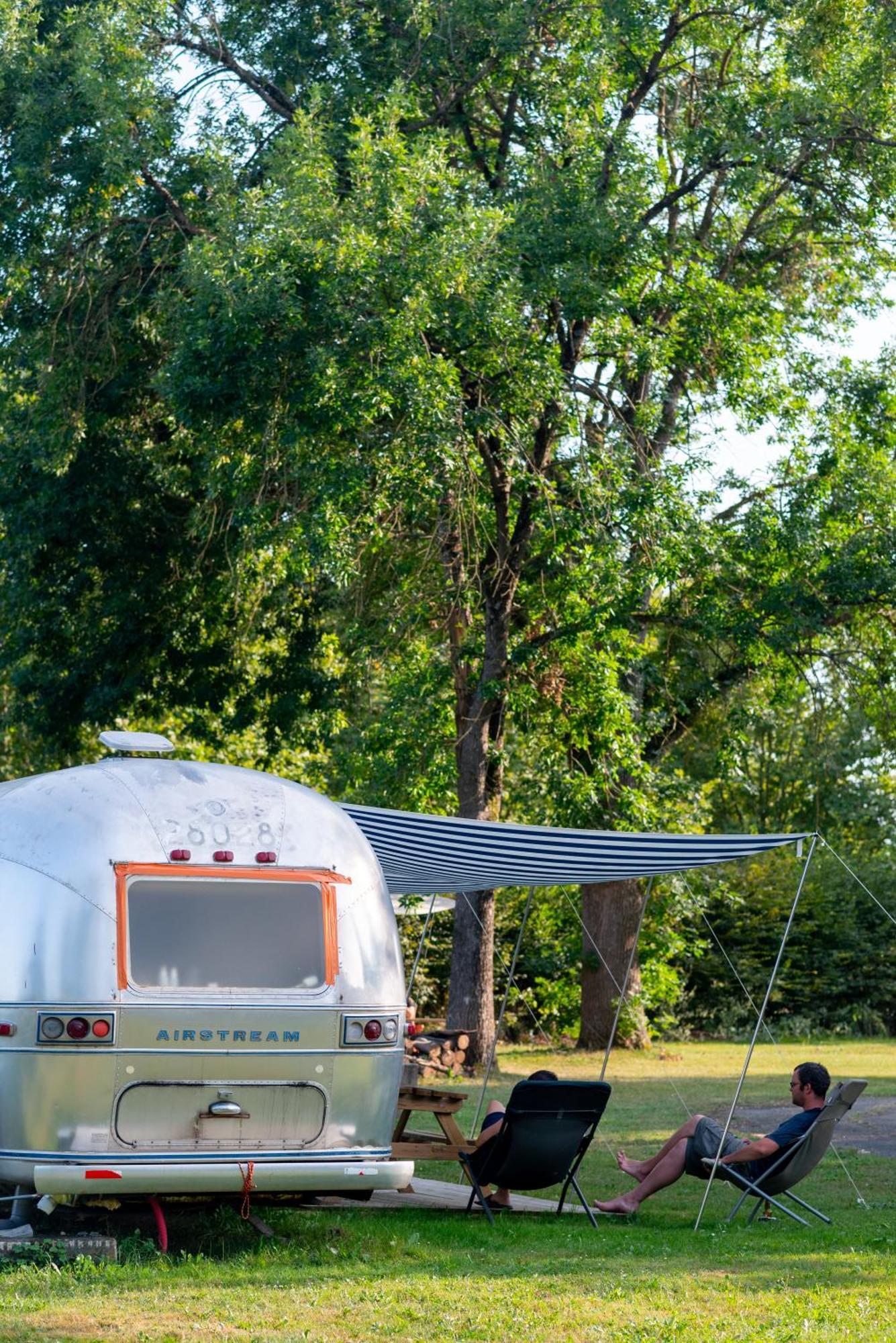 Camping De Thoissey *** المظهر الخارجي الصورة